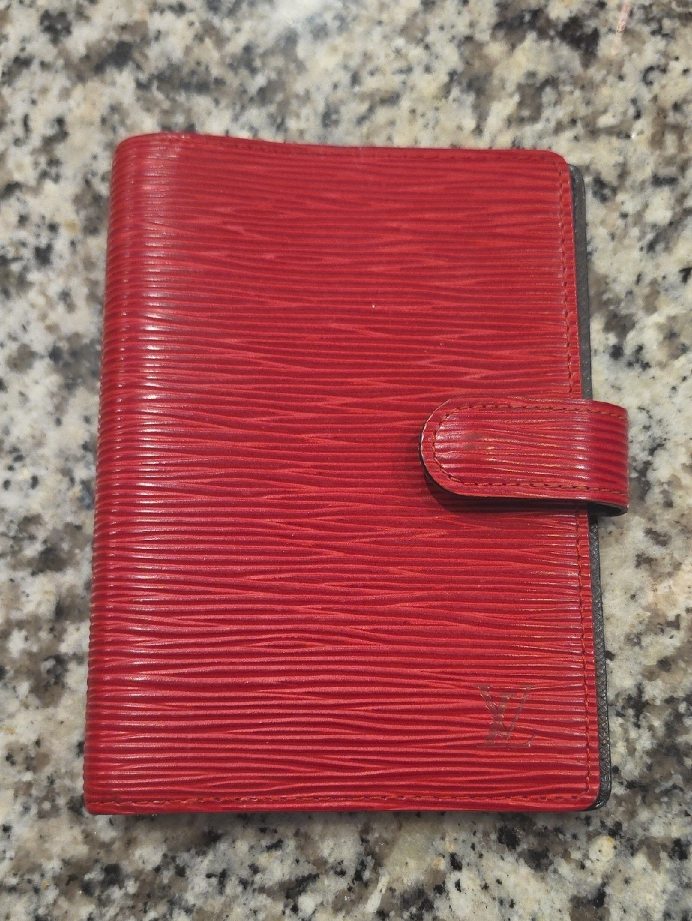 LOUIS VUTTION RED EPI AGENDA